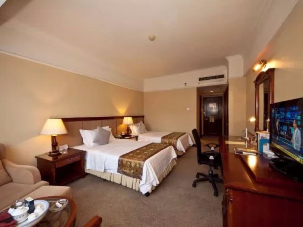Sunshine Holiday Hotel Fuzhou Фучжоу Екстер'єр фото