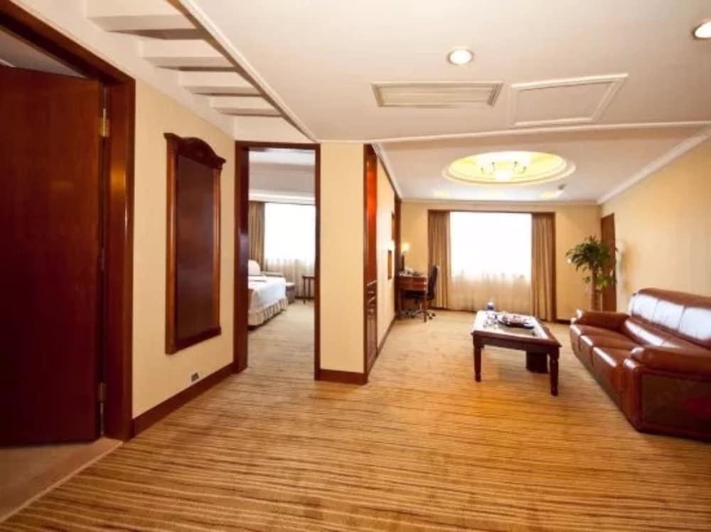 Sunshine Holiday Hotel Fuzhou Фучжоу Екстер'єр фото