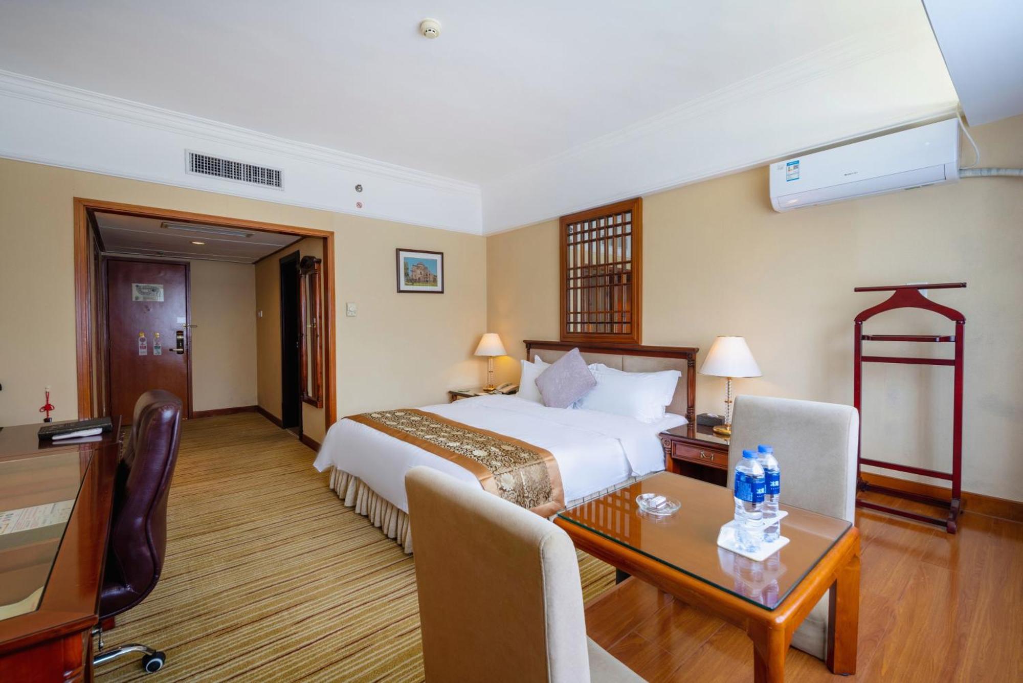 Sunshine Holiday Hotel Fuzhou Фучжоу Екстер'єр фото