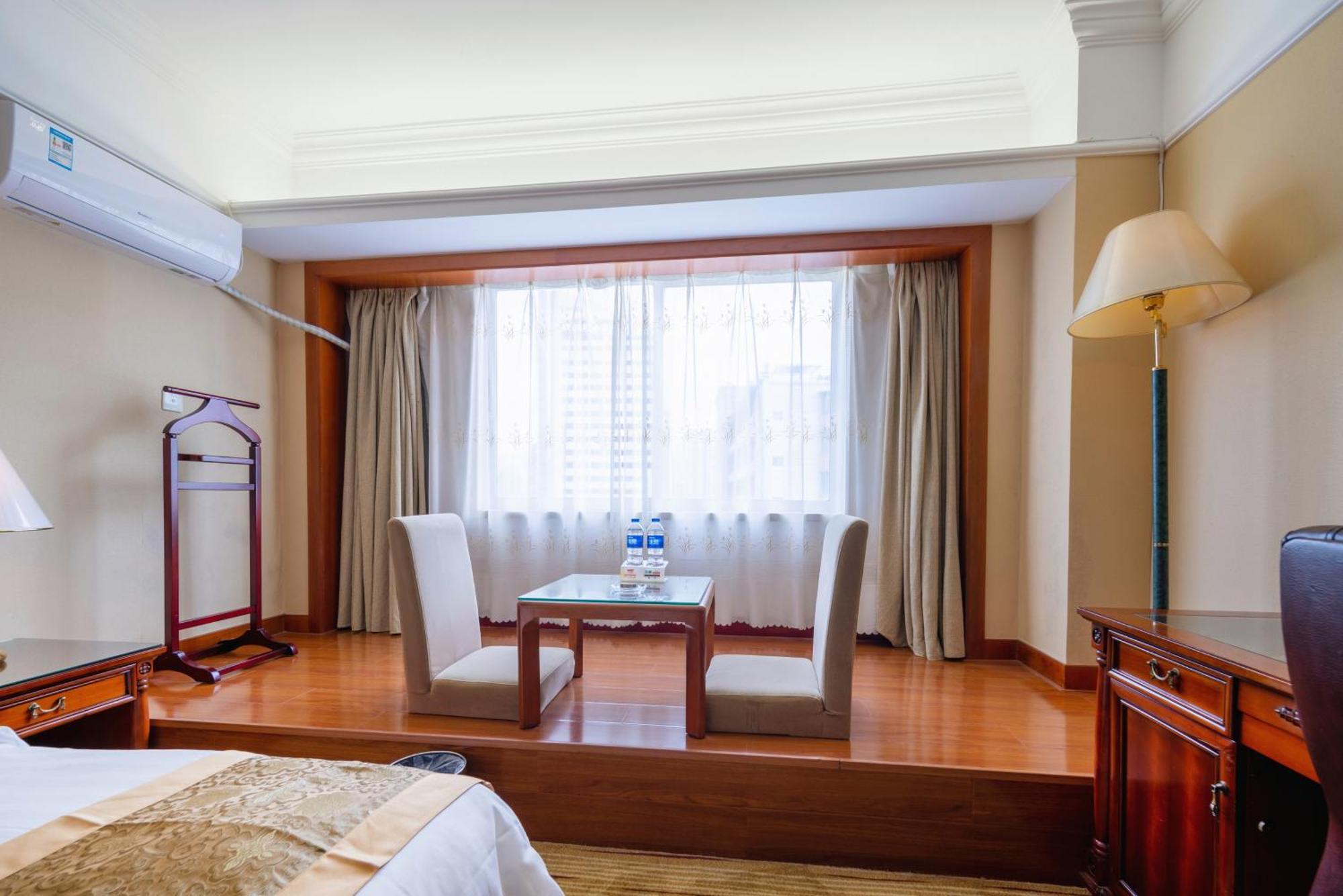 Sunshine Holiday Hotel Fuzhou Фучжоу Екстер'єр фото