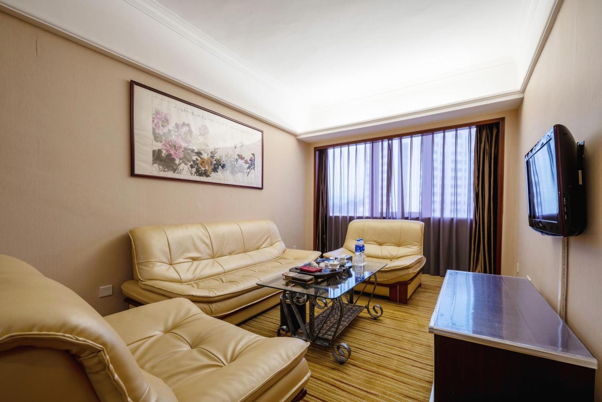 Sunshine Holiday Hotel Fuzhou Фучжоу Екстер'єр фото