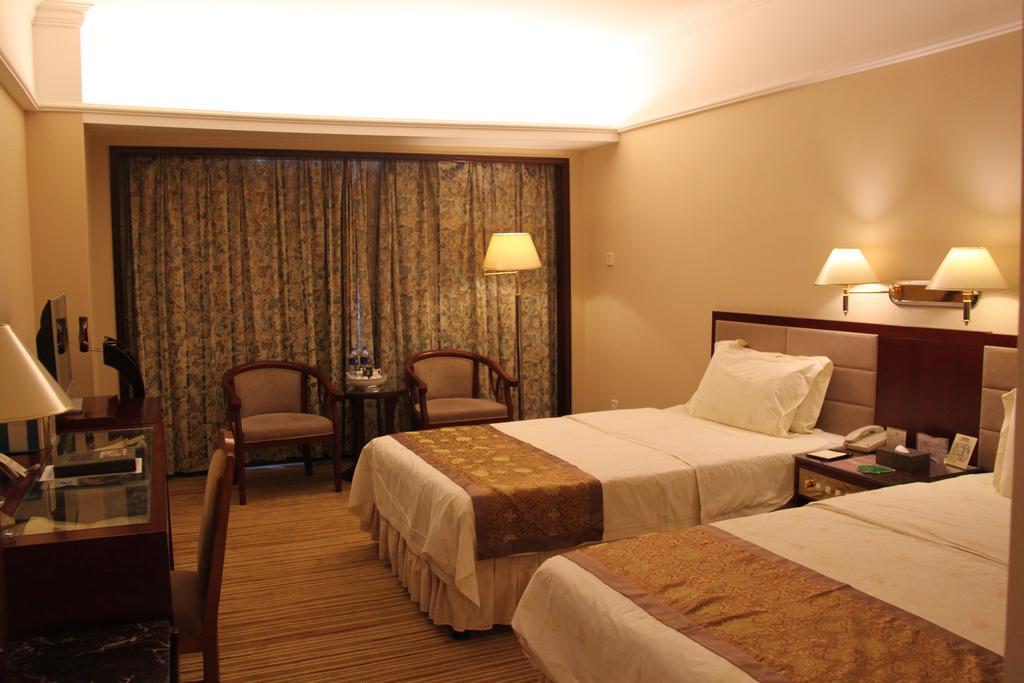 Sunshine Holiday Hotel Fuzhou Фучжоу Екстер'єр фото