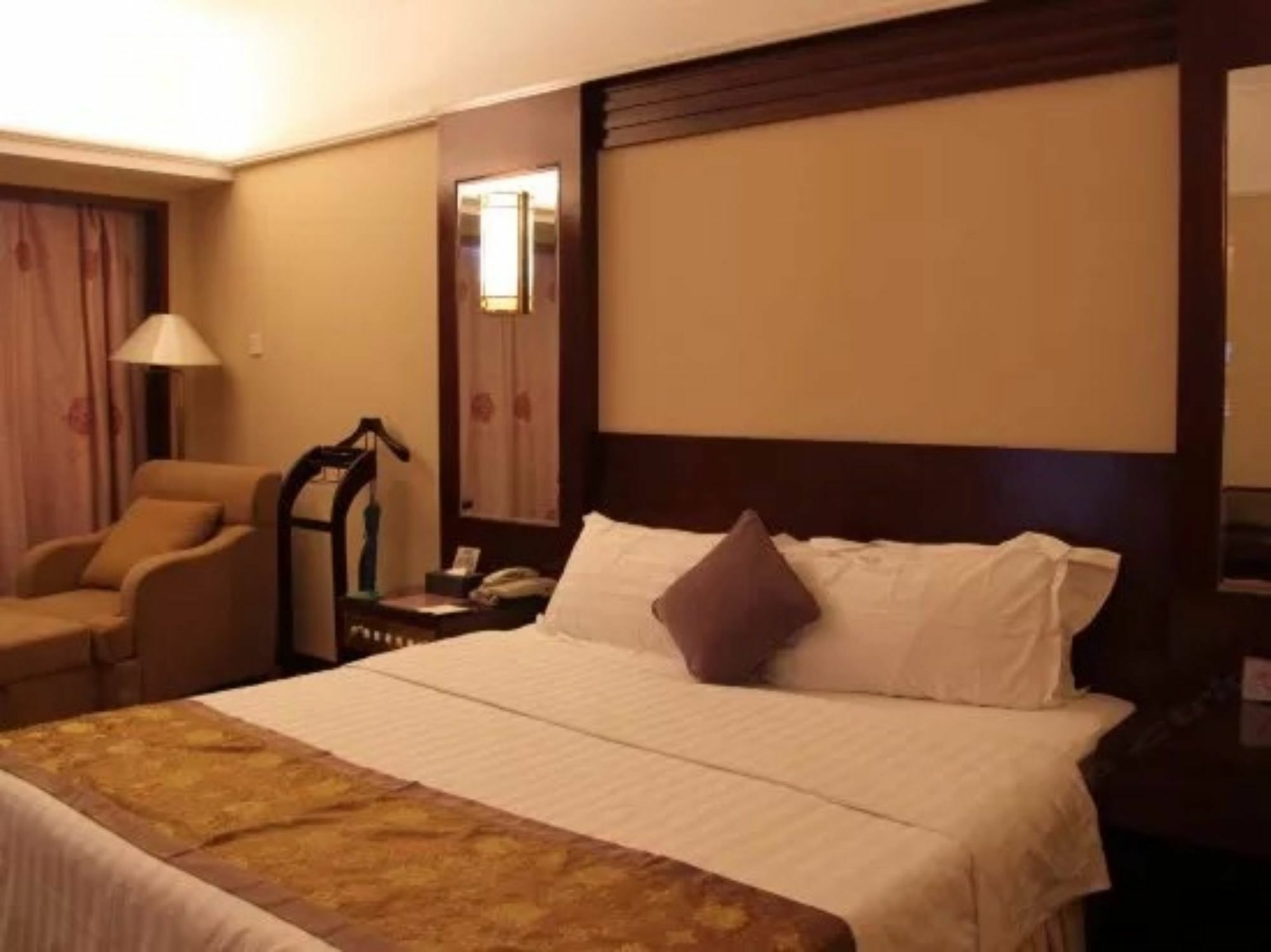 Sunshine Holiday Hotel Fuzhou Фучжоу Екстер'єр фото